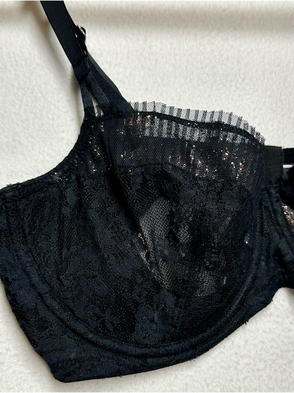Victoria’s Secret Dream Angels 38DD Black Lace Unlined Push Up Bra Sparkle